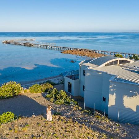 Cliff House Beachfront Villas Мунта Екстериор снимка